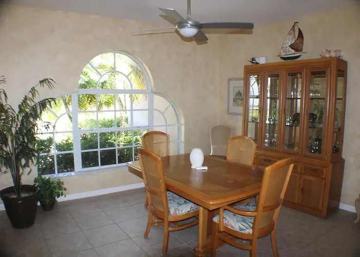 Cape Coral Wildlife Views-Heated Pool-Pet Friendly