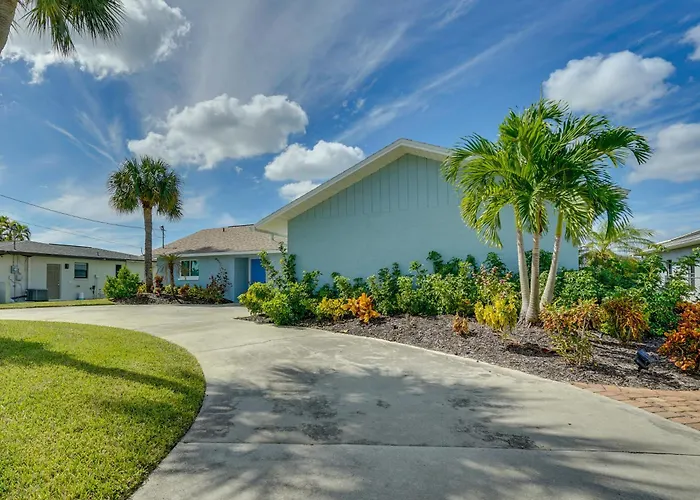 Swim, Fish & Boat: Beachy Home In Cape Coral!