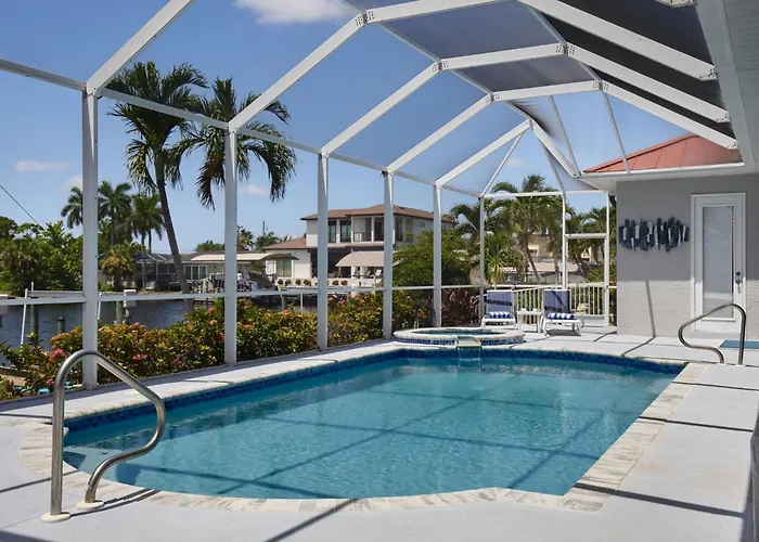 Cape Serenity- Premier Waterfront Villa With Kayaks And Bikes